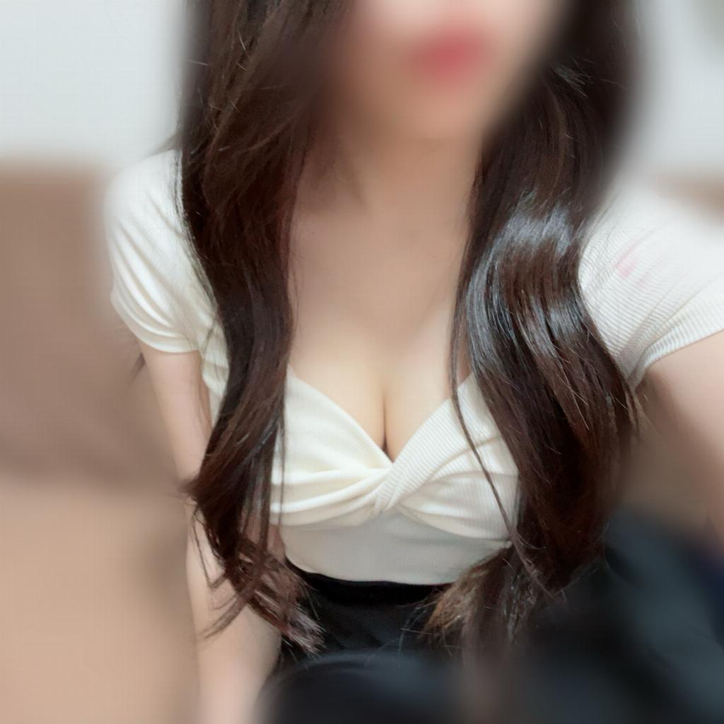 柚木ここな