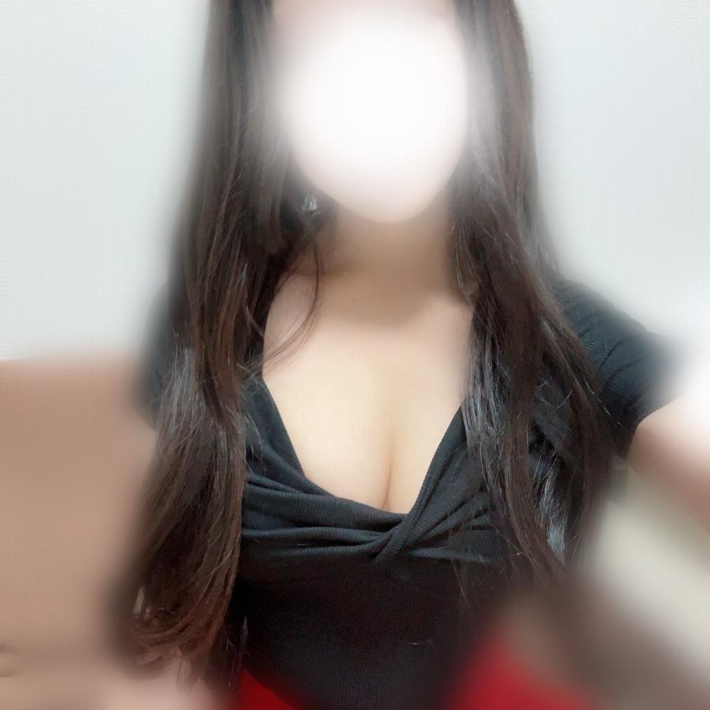 柚木ここな