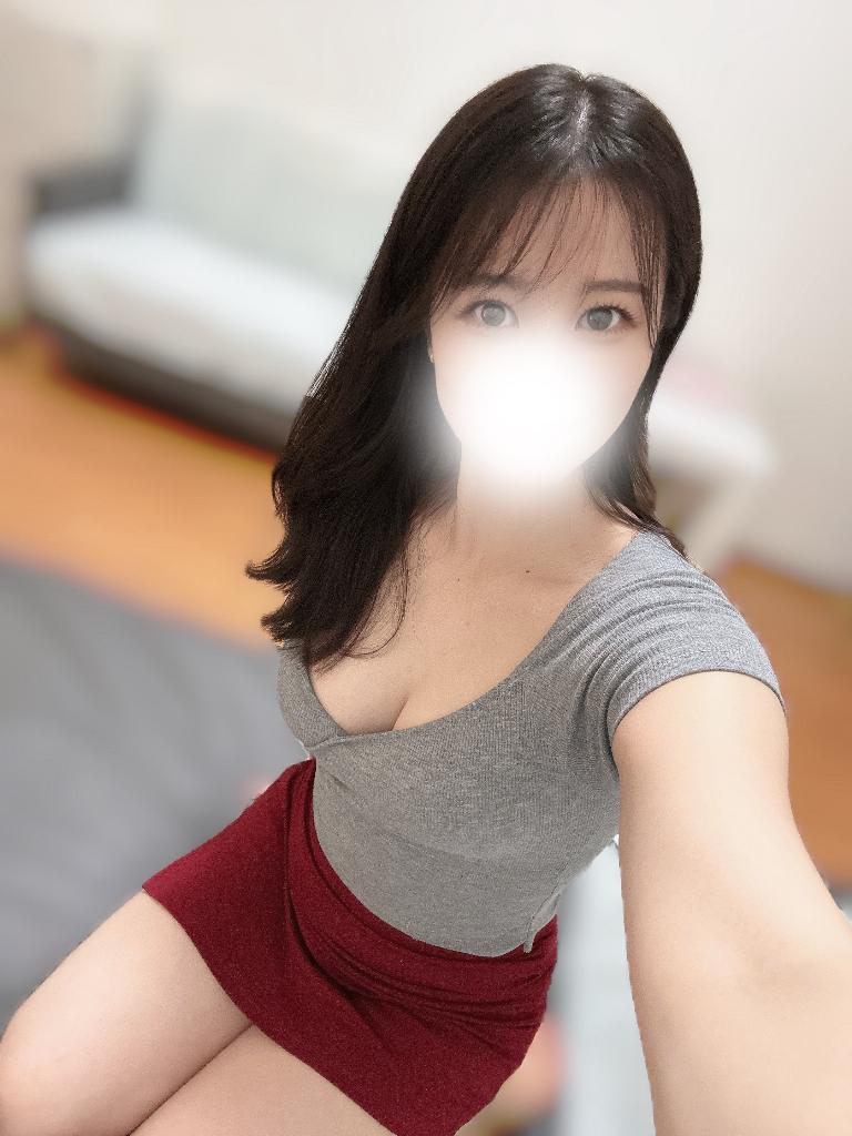 青山すずは