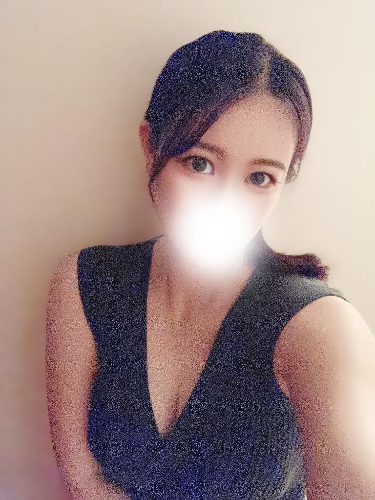 青山すずは