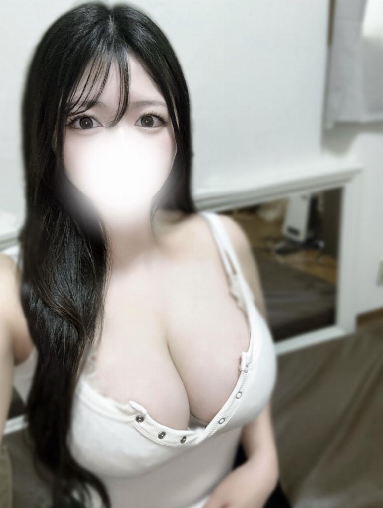 星乃くるみ